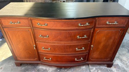 Vintage buffet/sideboard/dresser