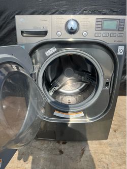 (Free Delivery)Maytag Washer and Whirlpool Dryer Set