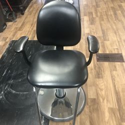 Beauty Salon Equipment 