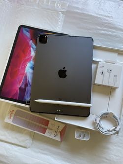 Apple iPad Pro 11” 2nd generation 128GB WiFi + Cellular / unlocked with keyboard and pencil 