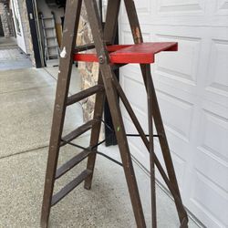 STEP LADDER. 6ft WOODEN