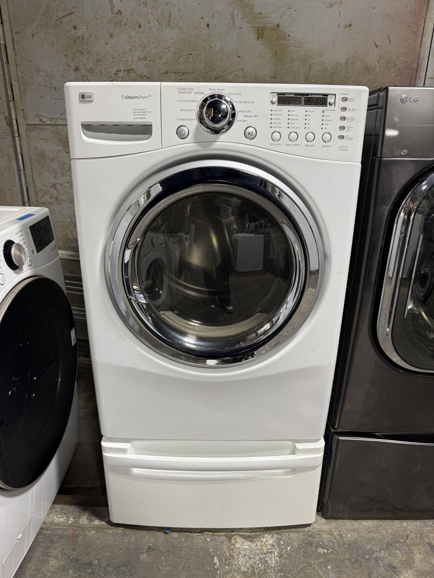 LG White Front Load Gas Dryer