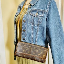 Louis Vuitton Pochette Twin Shoulder Bag