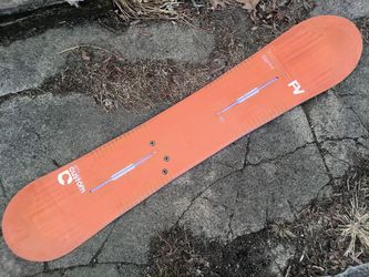 Nice Burton Custom 58W Flying V Snowboard 

