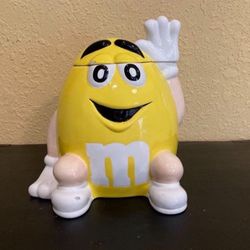 2000 Vintage M&M Ceramic Cookie Jar… 10” Height… In Fair Condition… PLEASE SEE ALL THE PICTURES… AS IS… $25