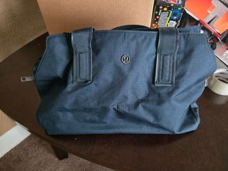 Lululemon duffle bag