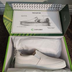  Cariuma Slip-on Sneakers - Off-White 🌿