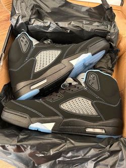 Size 11 Jordan 5 Retro Black University Blue