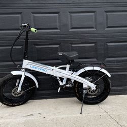 LECTRIC E-BIKE READ DESCRIPTION 