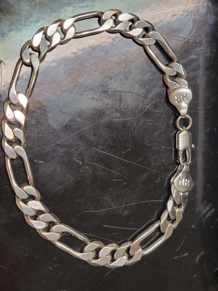 Silver Of Stainless Steel 8mm Figaro Bracelet 8" 