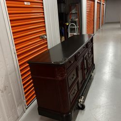 Vintage 9 Drawer Dresser W/Mirror