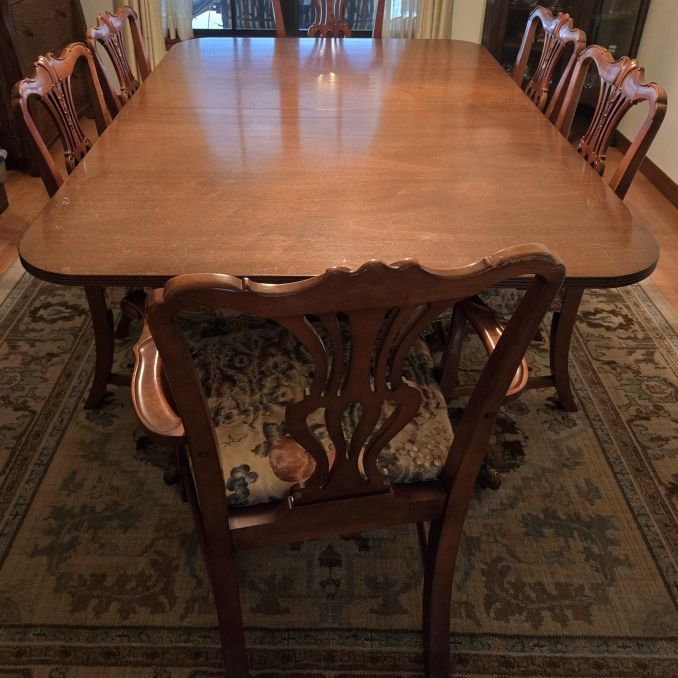 Antique Solid Mahogany Double Pedestal Dining Table & Chairs