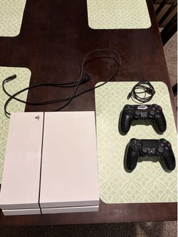 PS4 with 2 controllers