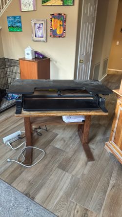 Free Standing Desk Topper