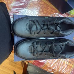 Postal Spec, Reebok Black