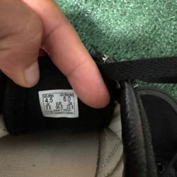 Sneakers US Men 4.5 / Women 6