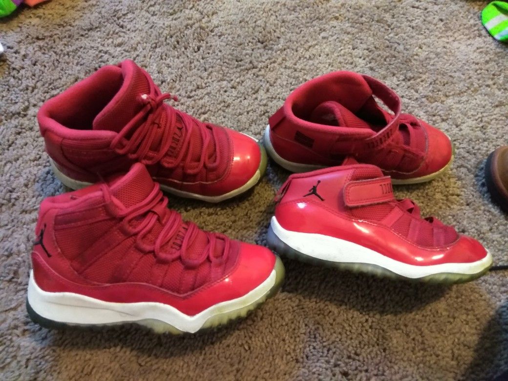 Toddler shoes 10c and 11c