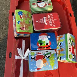 Christmas Hinged Tins 