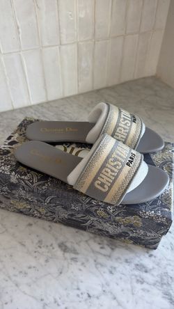 Women’s Sandals