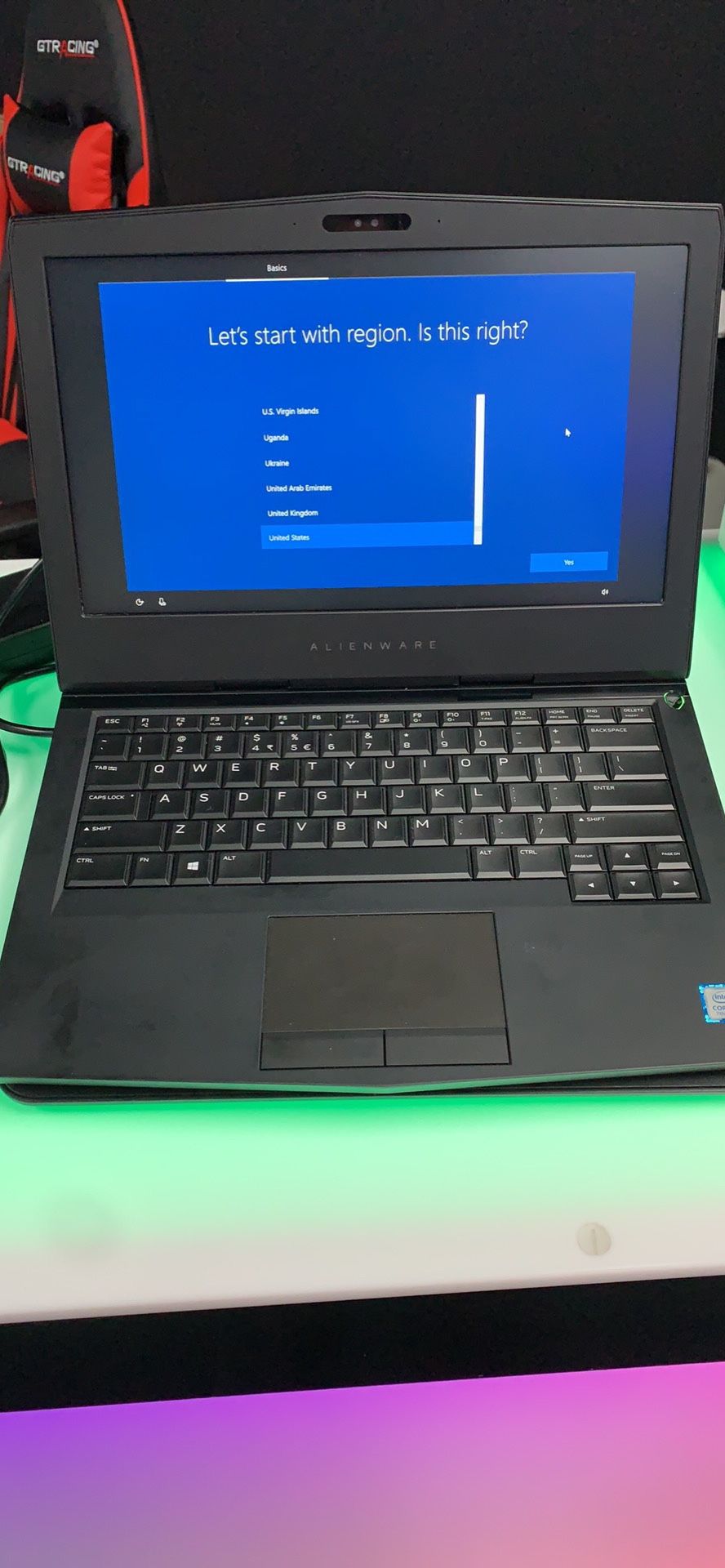 Alienware 13 R3 Gaming Laptop i7 RTX -1060 *Excellent Condition* Comes With Attachable iHome Fan