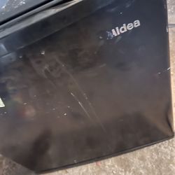 Midea Mini Refrigerator 