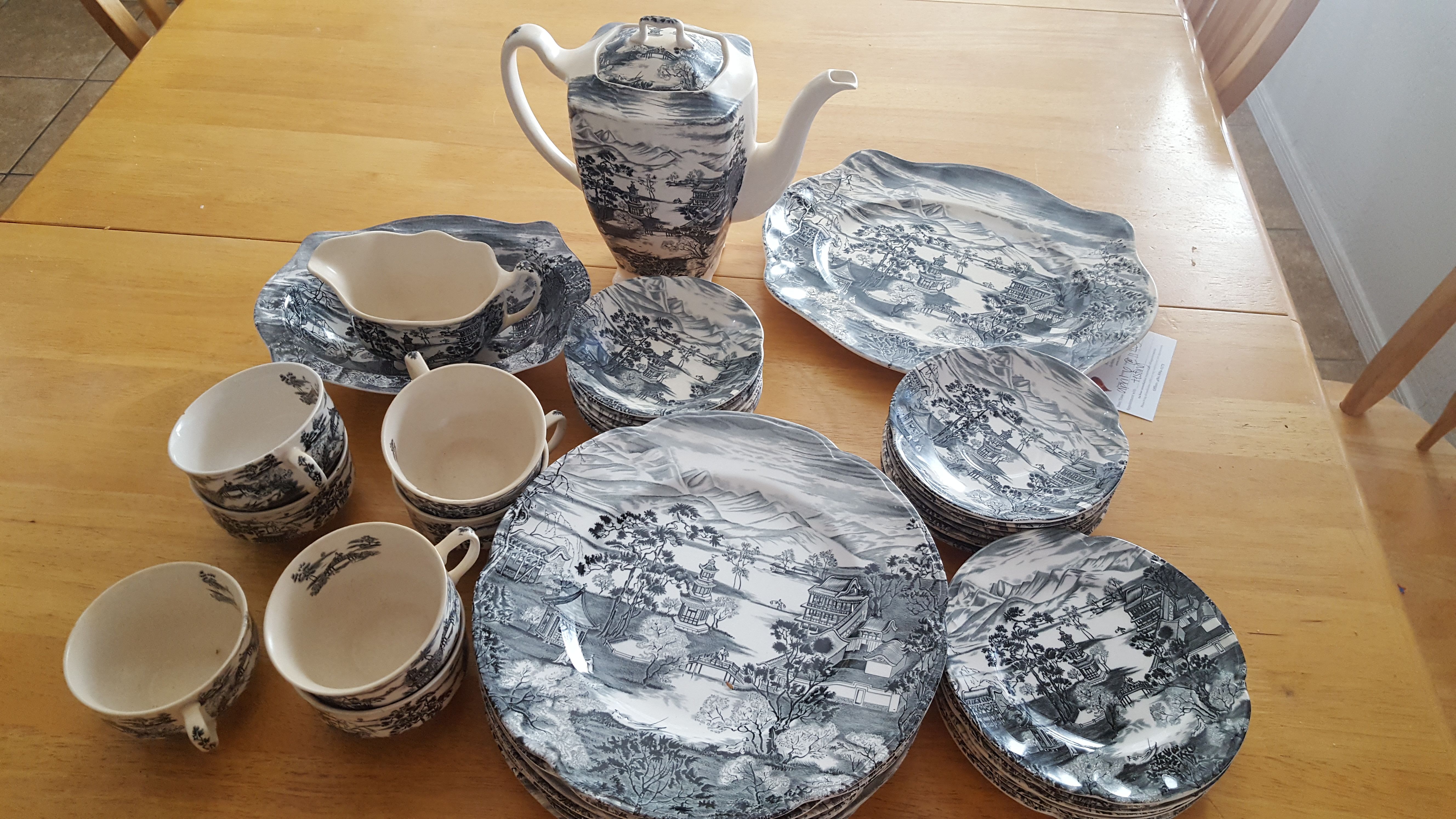 Johnson brothers enchanted garden black made in England
