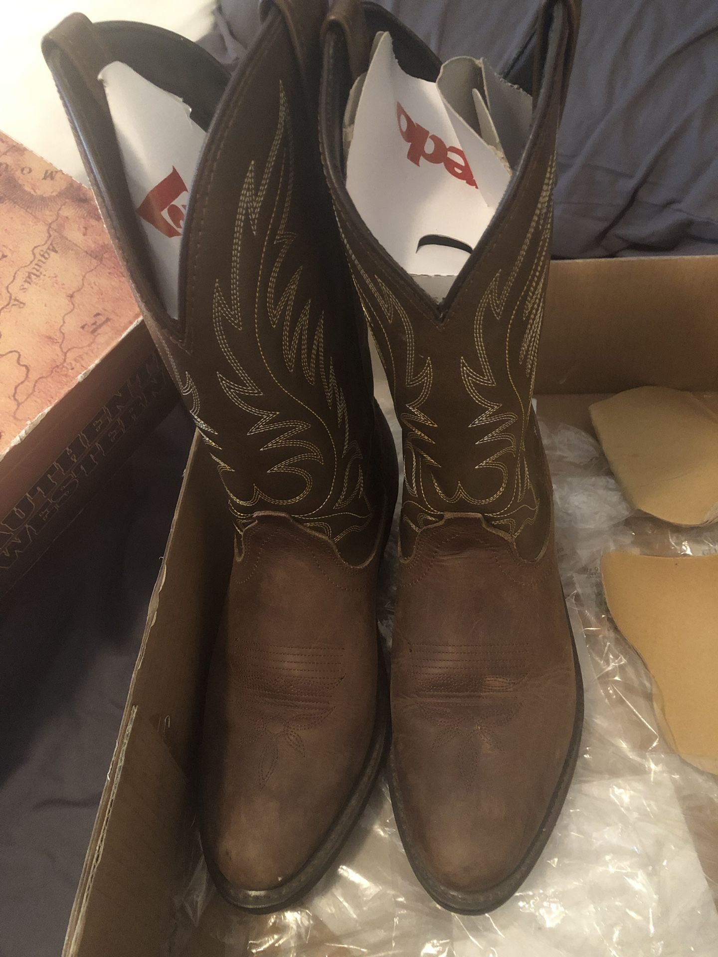 Women’s Laredo boots size 7.5