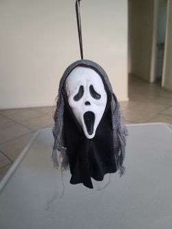 Easter Unlimited Small Scream Ghost Face Hanging Halloween Hanger Decoration