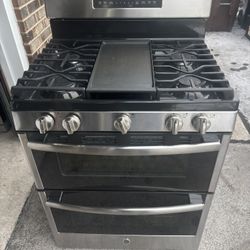 GE Stove 