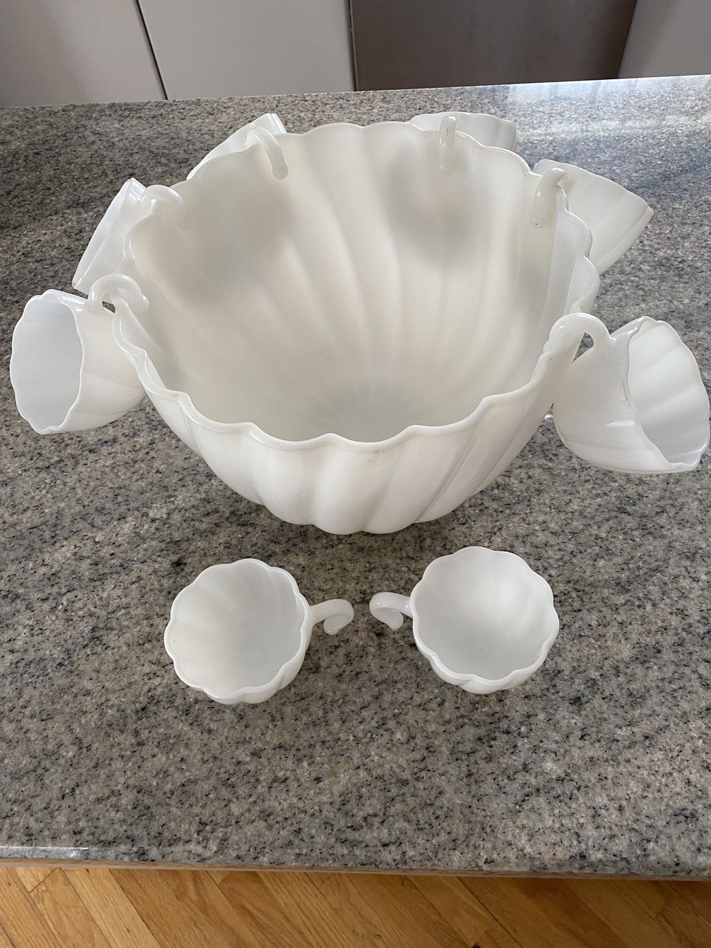 White Milk Punch bowl Set —1950’s 