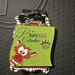 Disney Studio Store Mulan Pin