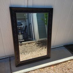 Mirror.  Excellent Condition.  40 In Wide.  30 In High..   Hangs Width Ways.  Excellent Condition.  Can Be Painted Another Color..