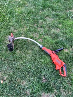 BLACK+DECKER GH3000 7.5-Amp corded electric string trimmer