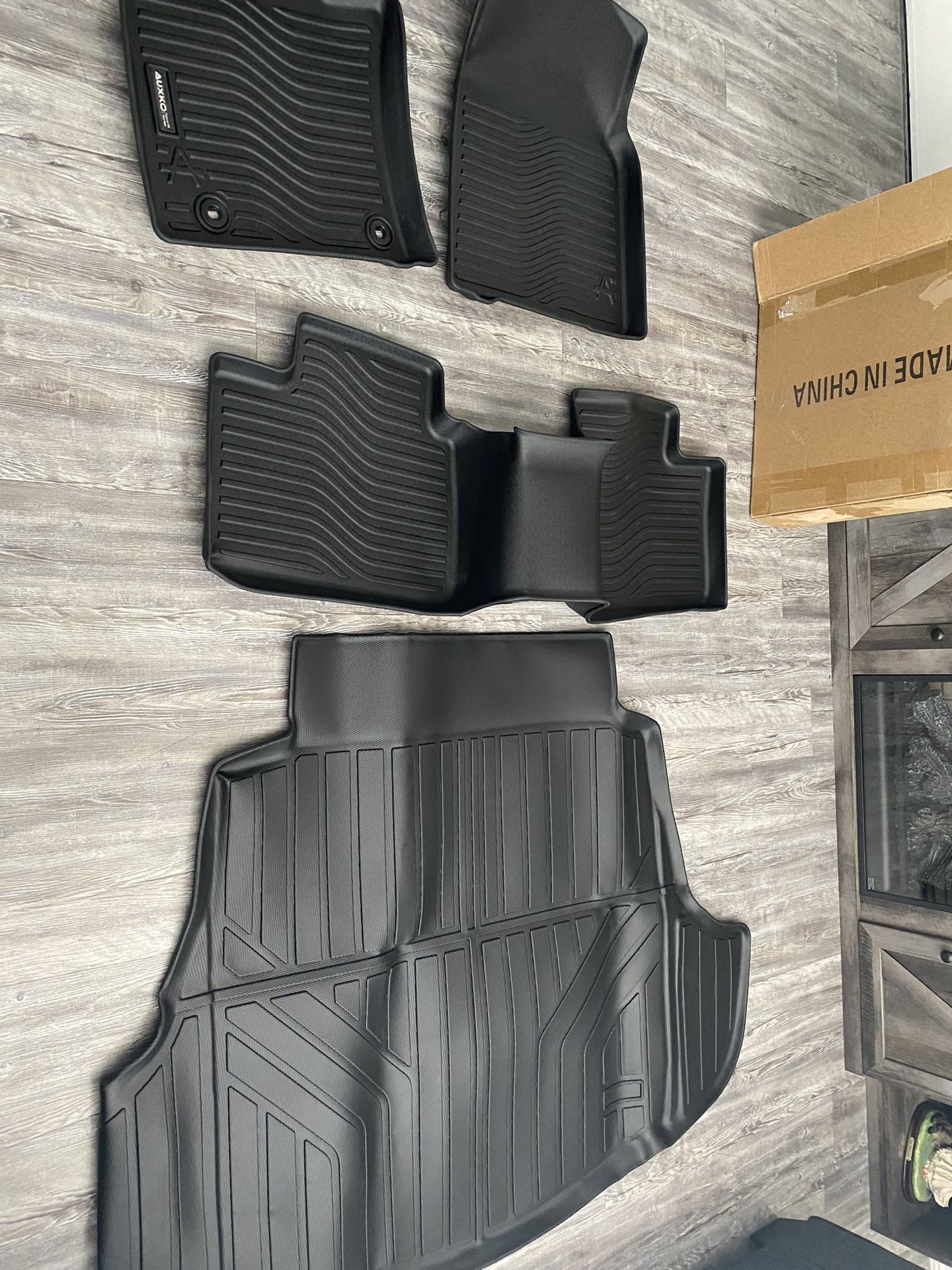 3 Pieces Deep Floor Liner New