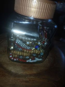 Mystery  vintage  jewelry jar