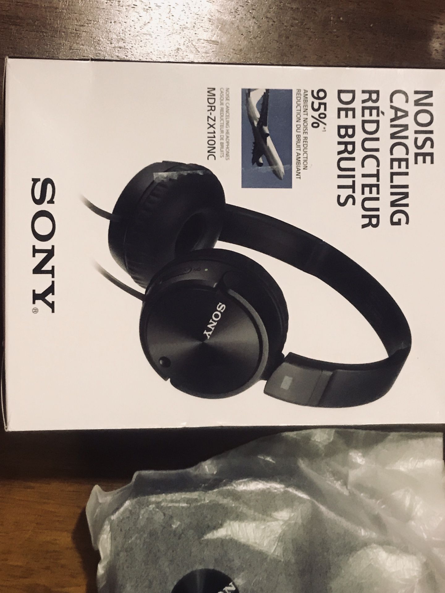 sony wired headphone noise canceling