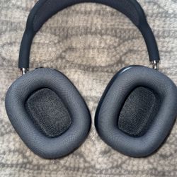 AirPod Maxs Midnight Black 