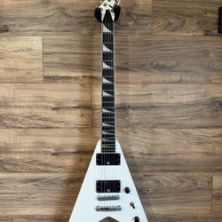 Jackson King V Pro Series with hardcase