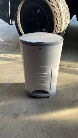 Diaper pail