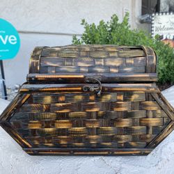 Wicker Rattan Treasure Chest Box