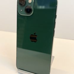 Apple iPhone 13 128gb. ( Fully Unlocked )