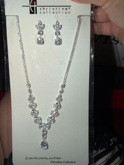 Necklace & braclet