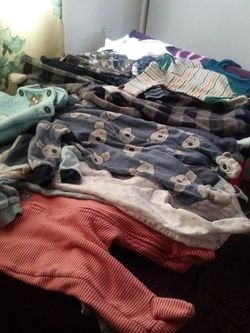 Ropa de. niño de 0 a 3 meses