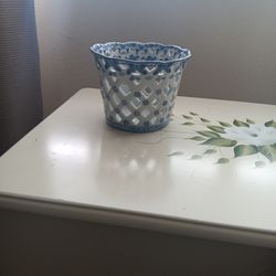 Decorative Pot