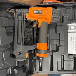 Ridgid 18-ga Stapler