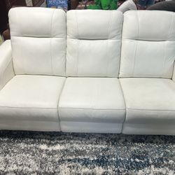 Like New Leather Electric Dual Reclining Couch With Electric Headrests And Dual USB 