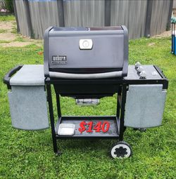 Weber grill w cover