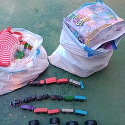 Dos Bolsas De Juguetes En Buenas Condiciones