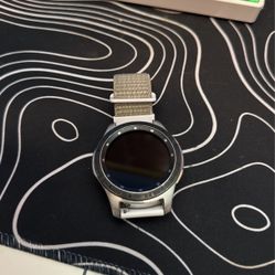 Samsung Galaxy Watch SM-R800