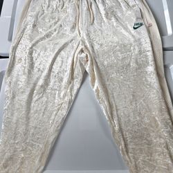 Nike Giannis Velour Sweats